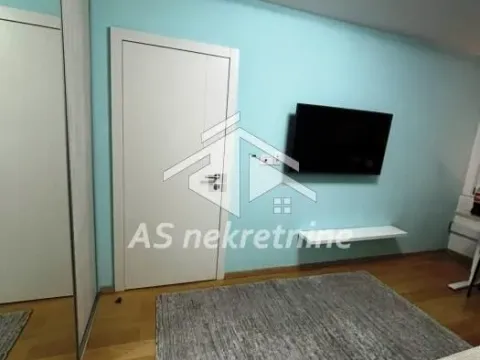 Izdavanje, trosoban stan, 78m², Novi Beograd Blok 22, Novi Beograd Sve Podlokacije - image 9