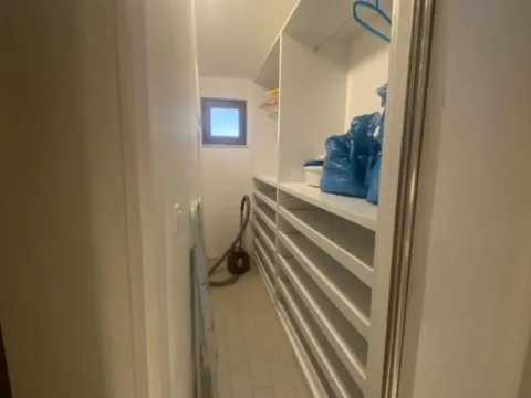 Izdavanje, četvorosoban stan, 120m², Babin Do, Budva - image 13