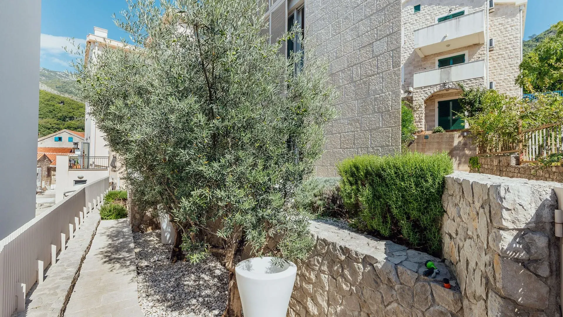 Sale, house, 320m², Pržno, Budva