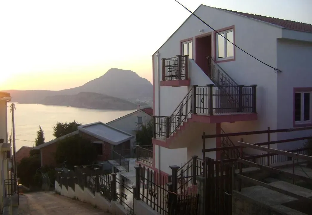 Prodaja, kuća, 500m², Bar, Crna Gora