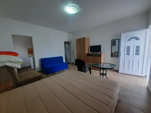 Izdavanje, garsonjera, 25m², Ilino, Bar - image 3