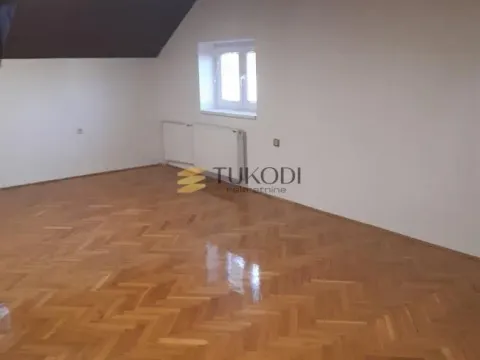 Izdavanje, kuća, 303m², Telep, Novi Sad Sve Podlokacije - image 12