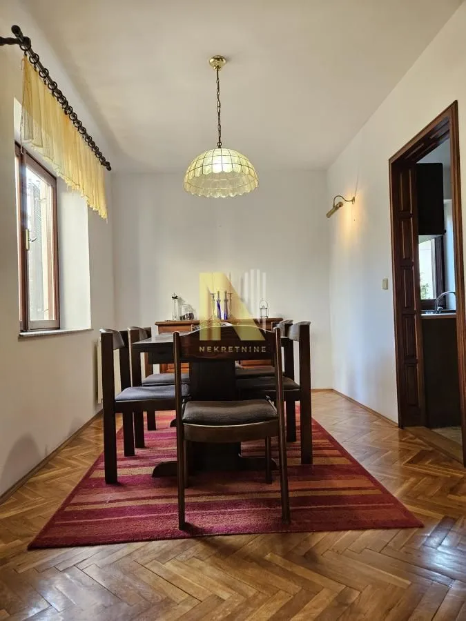 Prodaja, kuća, 331m², Veternik, Novi Sad Sve Podlokacije