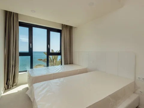 Prodaja, dvosoban stan, 110m², Bečići, Budva - image 13