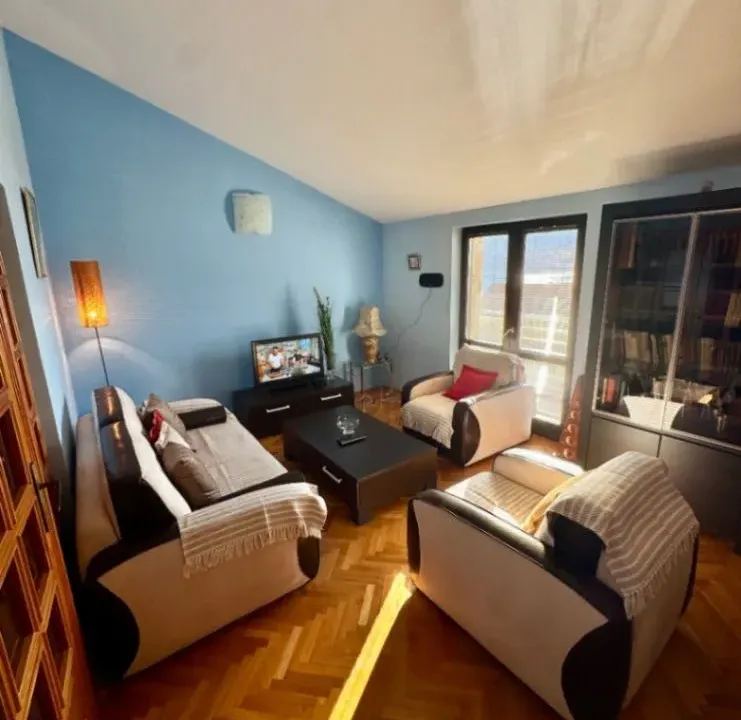 Rent, two bedroom apartment, 83m², Sveti Stasije, Kotor