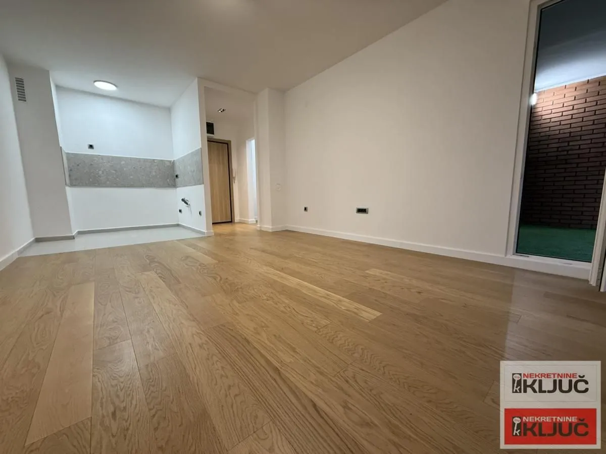 Prodaja, dvosoban stan, 48m², Avijatičarsko naselje, Novi Sad Sve Podlokacije