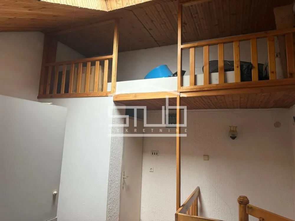 Sale, office space, 32m², Vidikovački venac, Rakovica