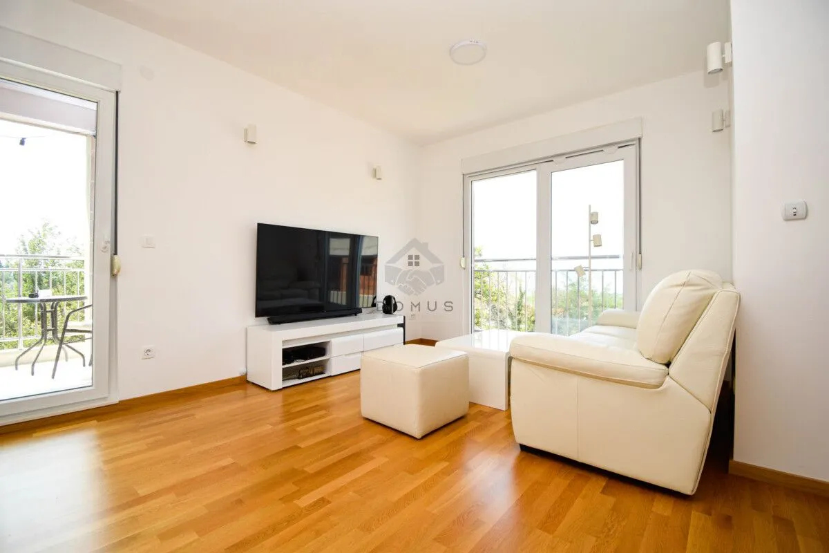 Sale, two bedroom apartment, 72m², Tivat, Crna Gora