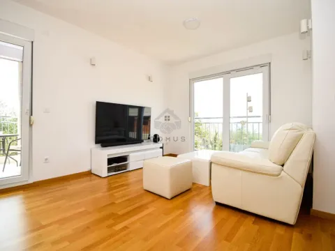 Sale, two bedroom apartment, 72m², Tivat, Crna Gora