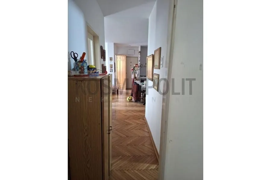 Prodaja, četvorosoban stan, 55m², Severni Bulevar, Zvezdara Sve Podlokacije