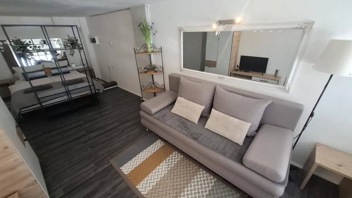 Prodaja, dvosoban stan, 50m², Rotkvarija, Novi Sad Sve Podlokacije
