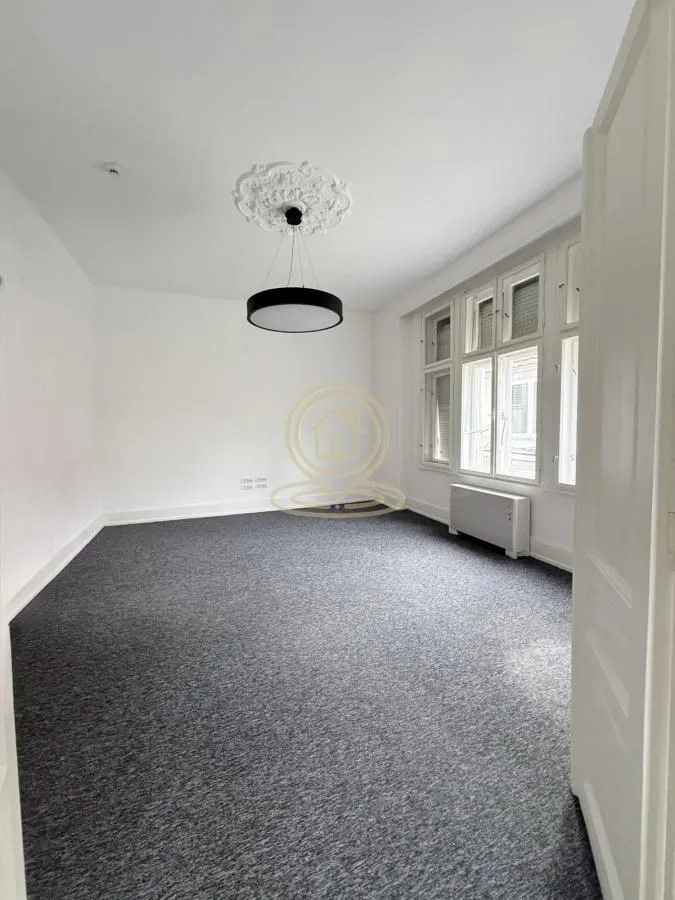Rent, office space, 180m², Vračar Sve Podlokacije, Beograd