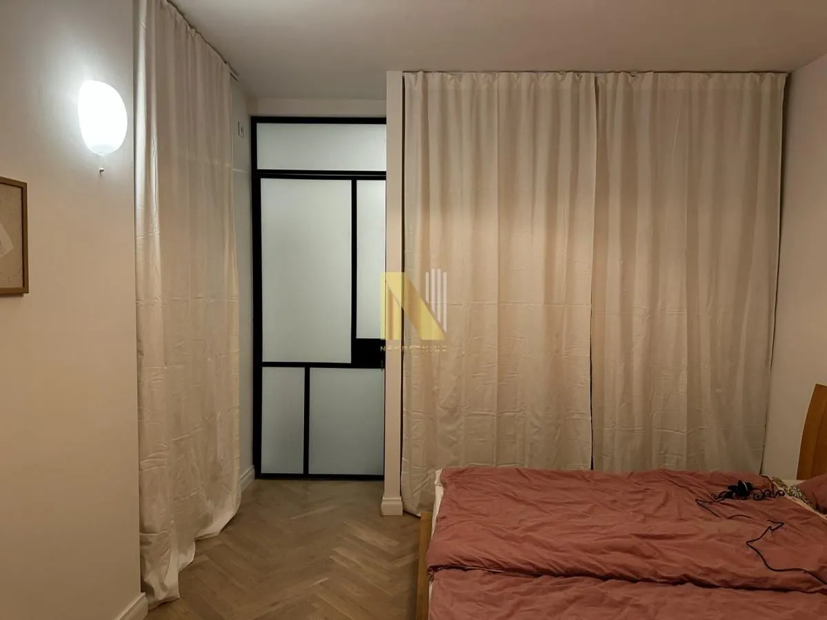Izdavanje, trosoban stan, 110m², Centar, Novi Sad