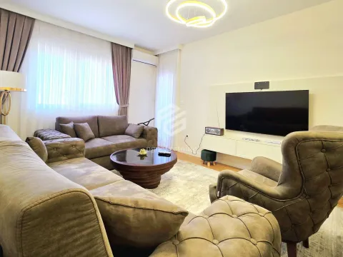 Prodaja, dvosoban stan, 70m², Central Point, Podgorica - image 2