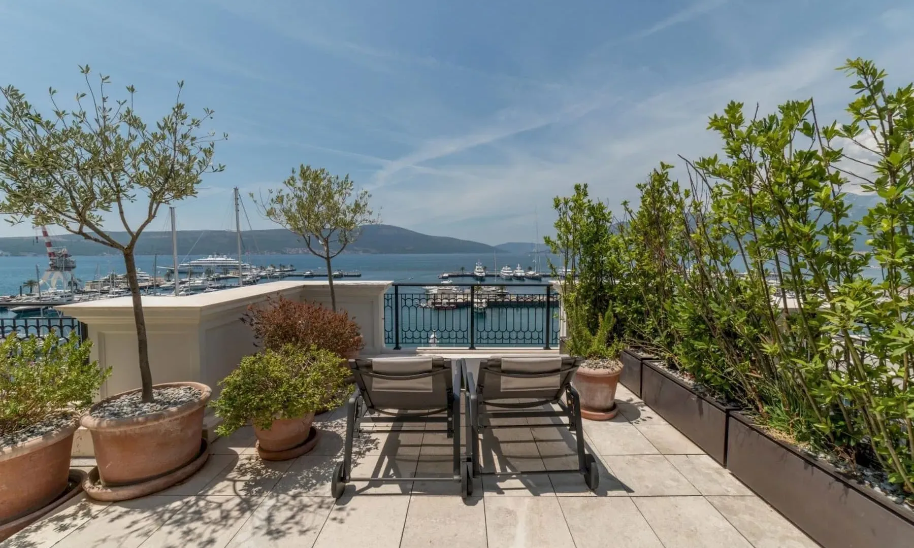 Sale, four bedroom apartment, 600m², Porto Montenegro, Tivat