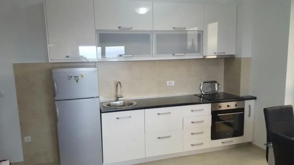 Rent, one bedroom apartment, 51m², Budva, Crna Gora