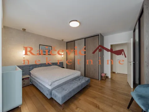 Prodaja, četvorosoban stan, 115m², Vračar, Šid - image 18