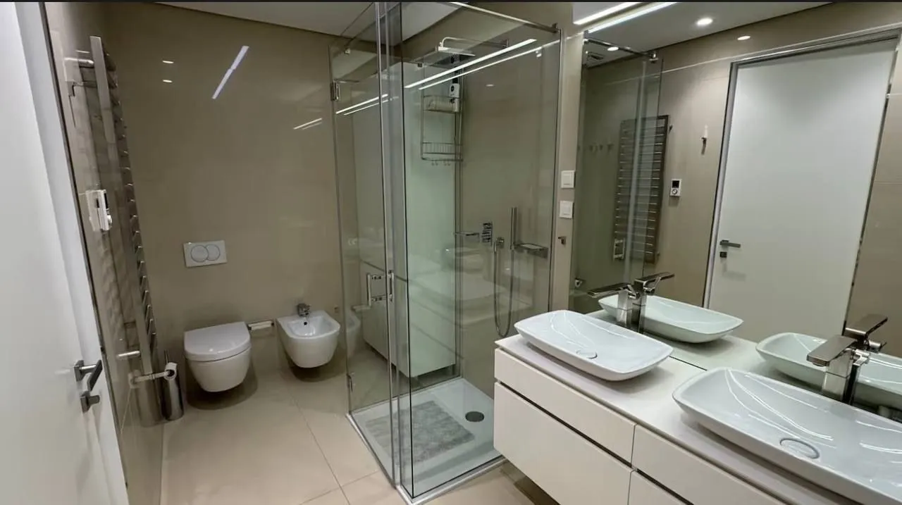 Prodaja, dvosoban stan, 141m², Dukley Gardens, Budva
