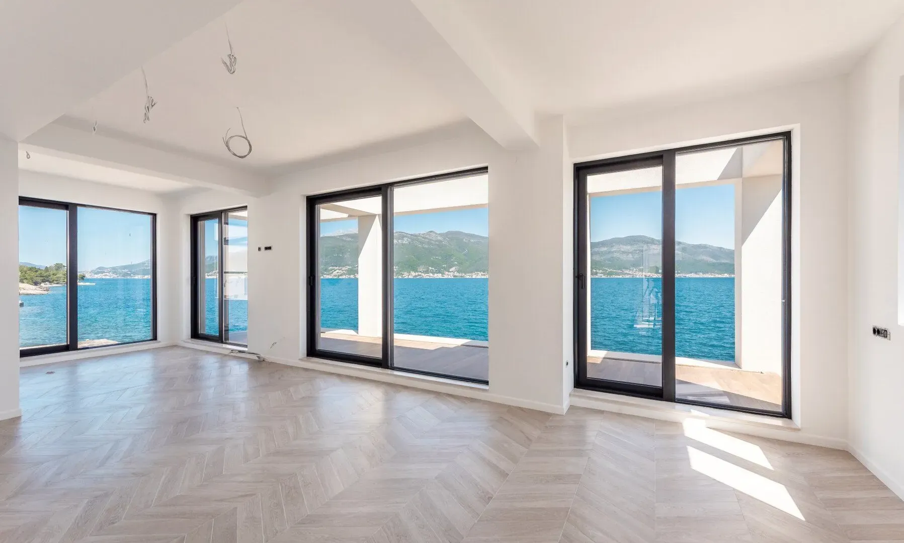 Prodaja, kuća, 225m², Bratešići, Kotor