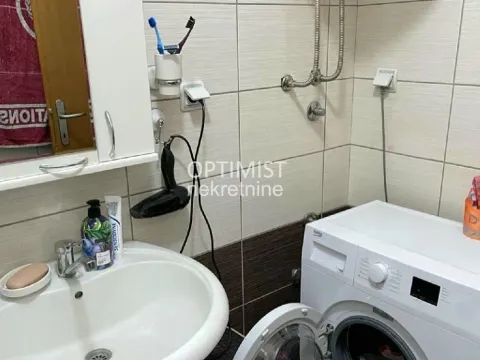 Rent, two bedroom apartment, 48m², Vračar Sve Podlokacije, Beograd - image 7
