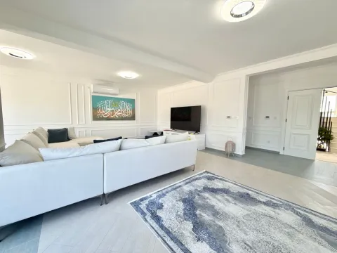 Prodaja, kuća, 315m², Dobra Voda, Budva - image 2