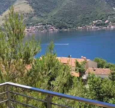 Prodaja, trosoban stan, 108m², Dobrota, Kotor - image 20