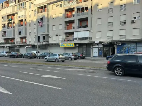 Rent, office space, 30m², Stari Aerodrom, Podgorica - image 2