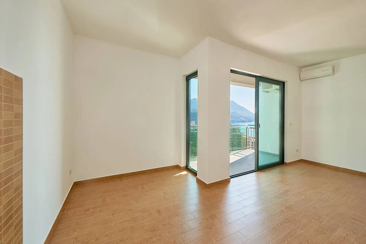 Sale, two bedroom apartment, 63m², Bečići, Budva
