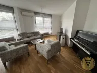 Izdavanje, dvosoban stan, 75m², Kalenić Pijaca, Vračar Sve Podlokacije - image 2