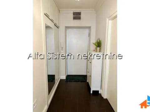 Rent, two bedroom apartment, 64m², Savski Venac, Beograd - image 19