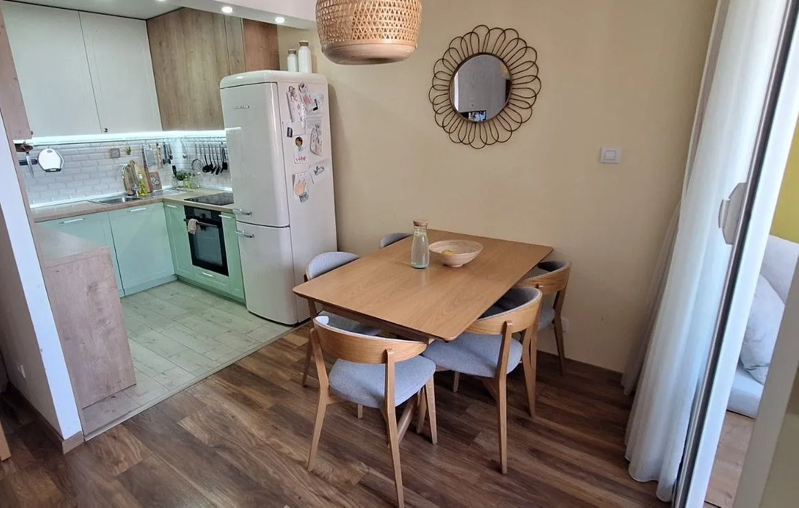 Prodaja, trosoban stan, 89m², Drpe Mandića, Podgorica