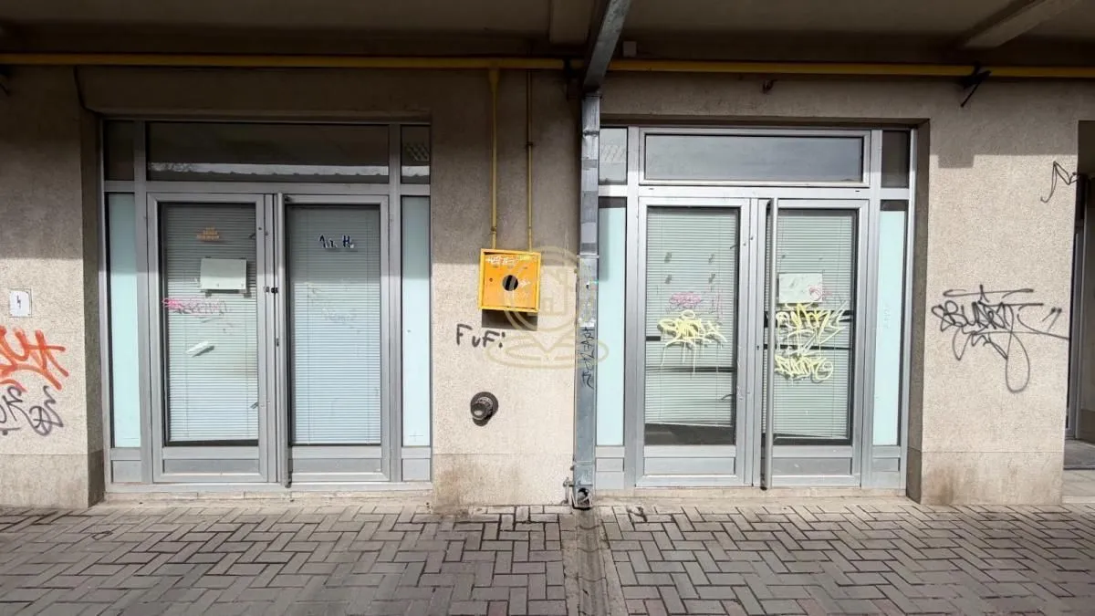 Sale, office space, 31m², Vašarište, Kragujevac