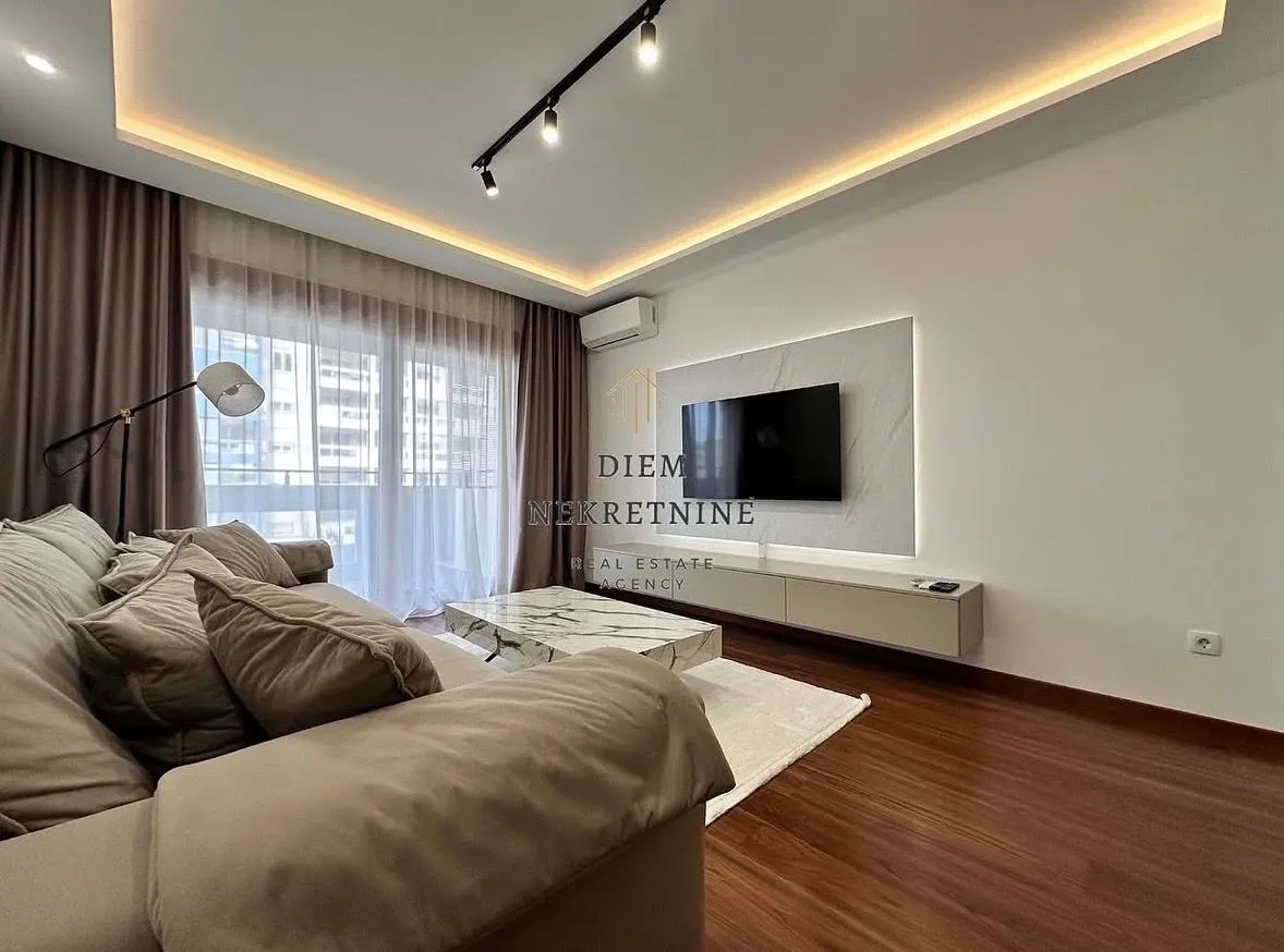 Rent, one bedroom apartment, 54m², Master Kvart, Podgorica