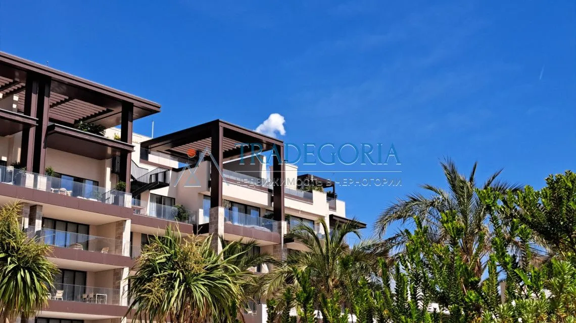 Prodaja, jednosoban stan, 87m², Tivat, Crna Gora