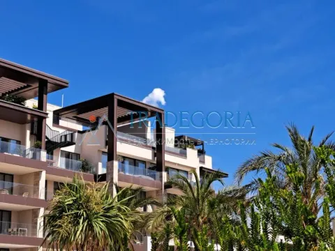 Prodaja, jednosoban stan, 87m², Tivat, Crna Gora - image 4