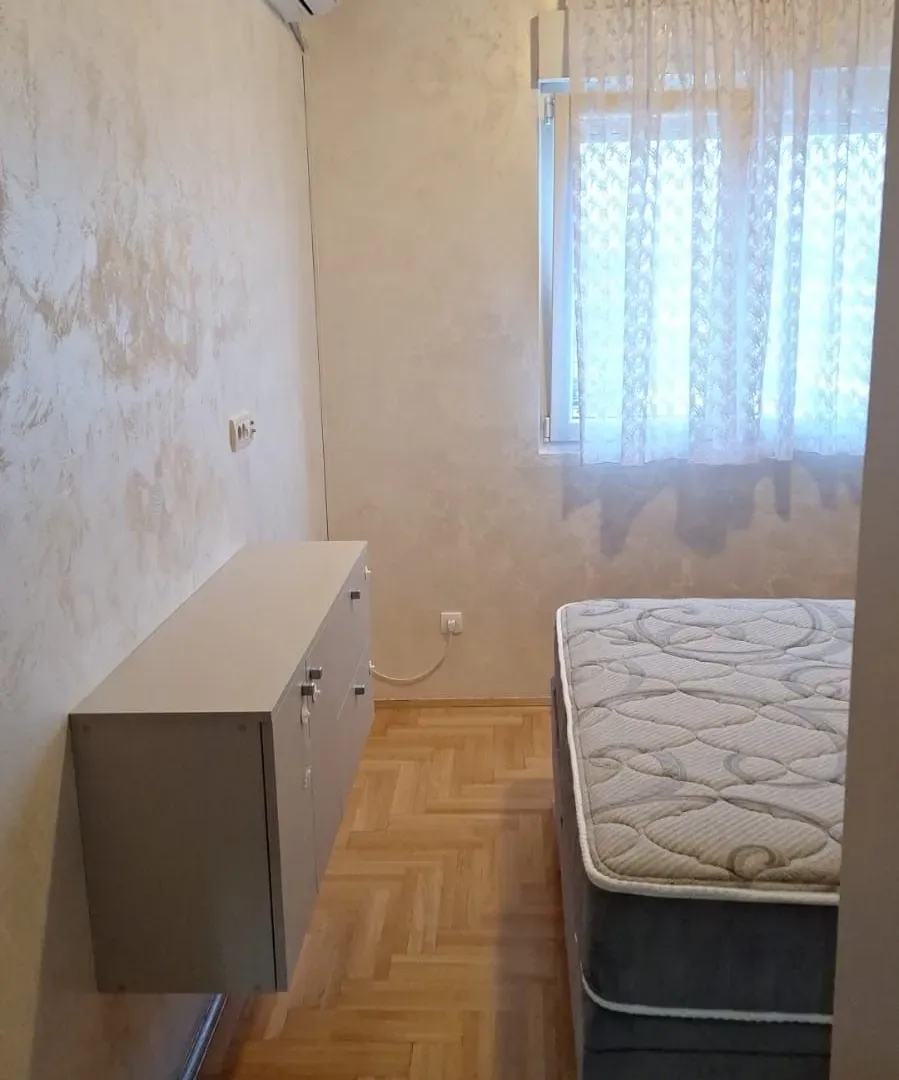 Rent, one bedroom apartment, 43m², Stari Aerodrom, Podgorica