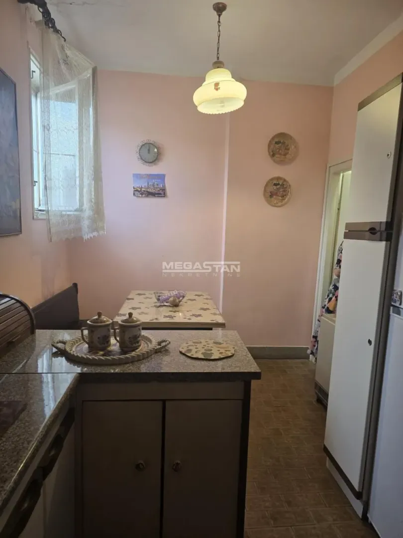 Sale, two bedroom apartment, 81m², Slavujev Venac, Zvezdara Sve Podlokacije