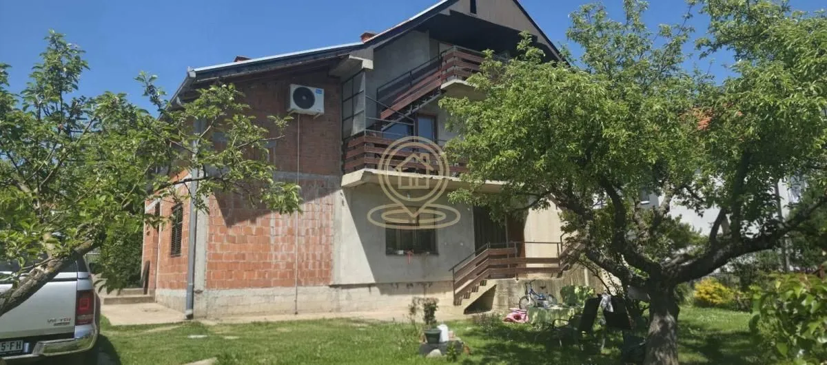 Prodaja, kuća, 345m², Kragujevac, Srbija