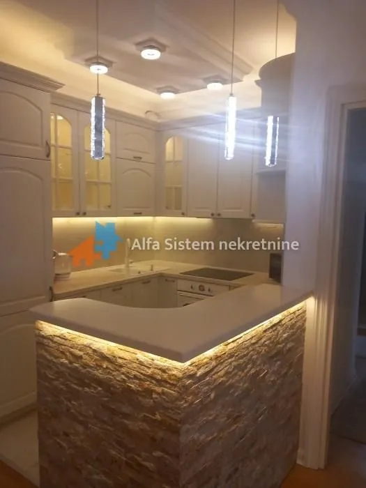 Rent, four bedroom apartment, 95m², Voždovac Sve Podlokacije, Beograd