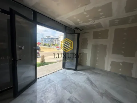 Izdavanje, poslovni prostor, 50m², Zabjelo, Podgorica - image 4