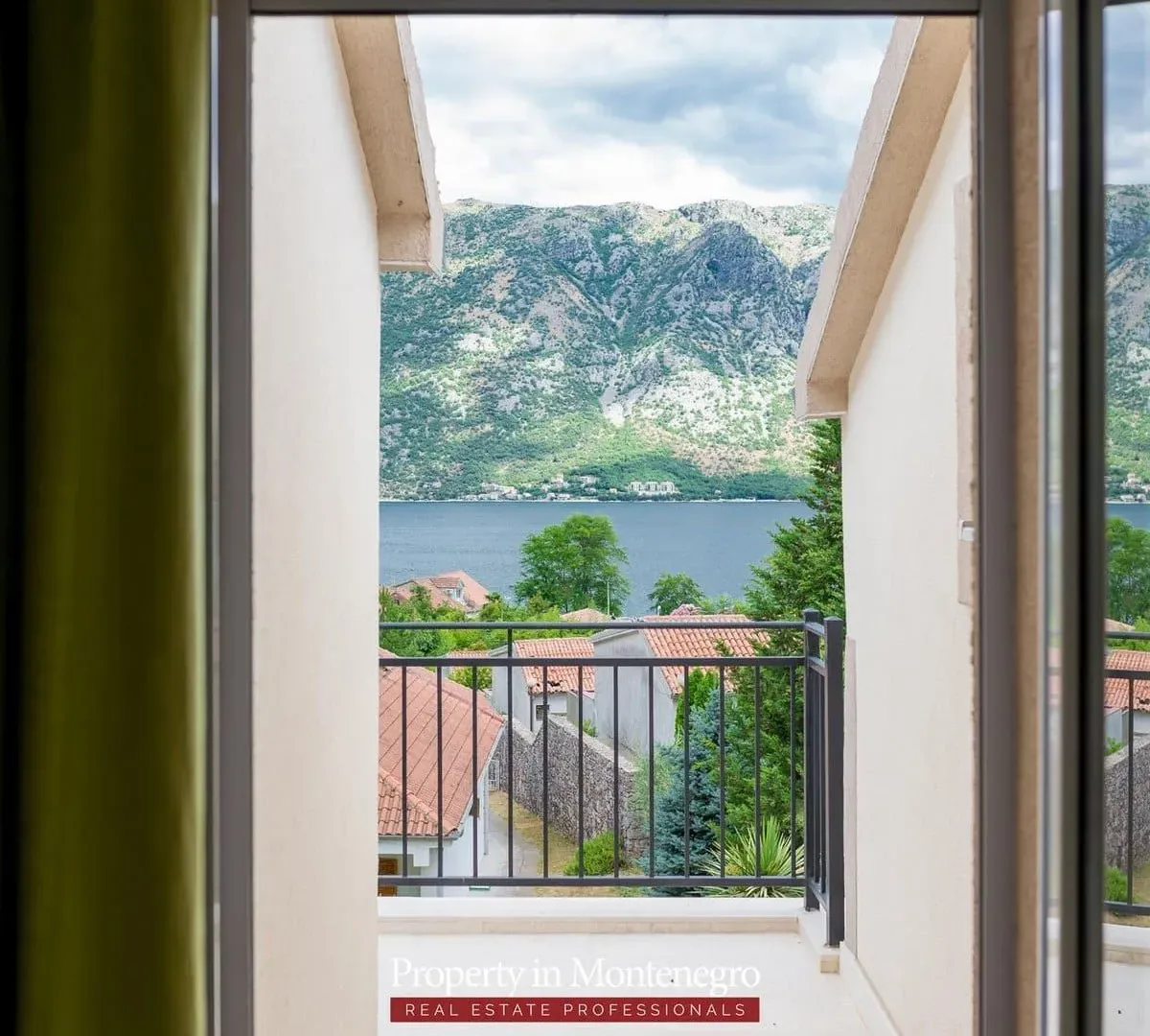 Prodaja, kuća, 350m², Stoliv, Kotor