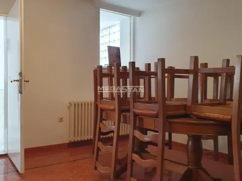 Izdavanje, trosoban stan, 110m², Vukov Spomenik, Zvezdara Sve Podlokacije - image 10