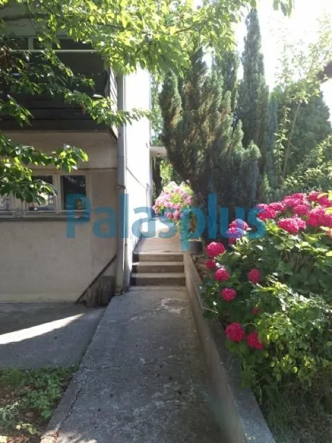 Izdavanje, dvosoban stan, 60m², Resnik, Beograd