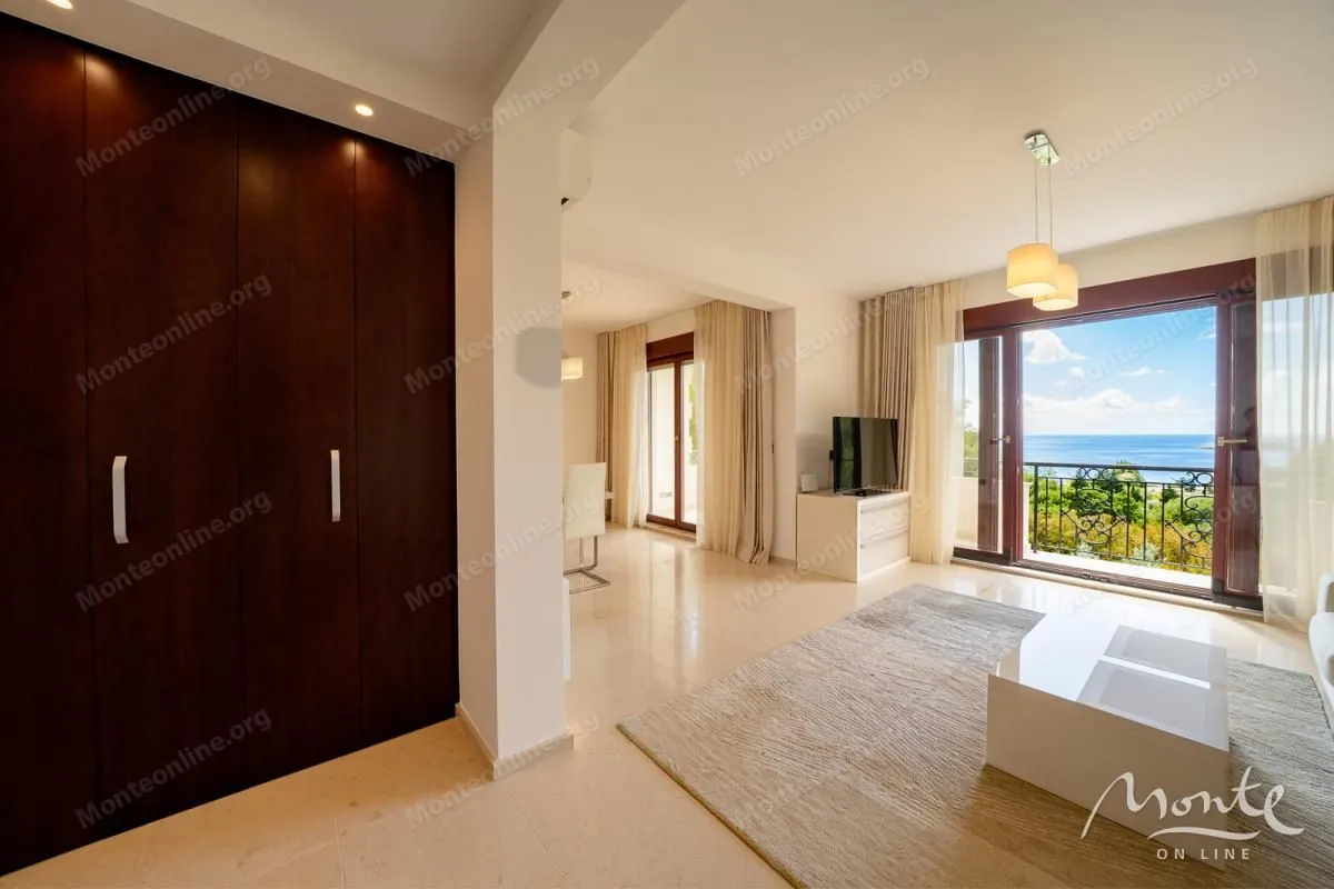 Sale, two bedroom apartment, 88m², Petrovac, Budva