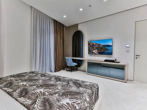 Prodaja, dvosoban stan, 186m², Centar, Budva - image 4