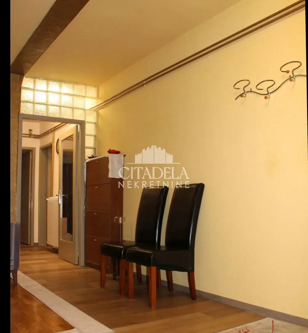 Sale, four bedroom apartment, 104m², Gradska Bolnica, Zvezdara Sve Podlokacije