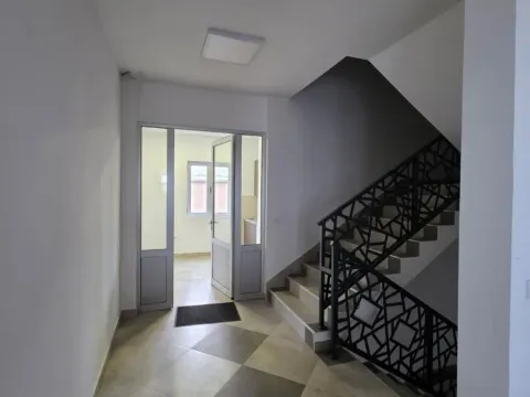 Rent, office space, 400m², Leštane, Grocka - image 10