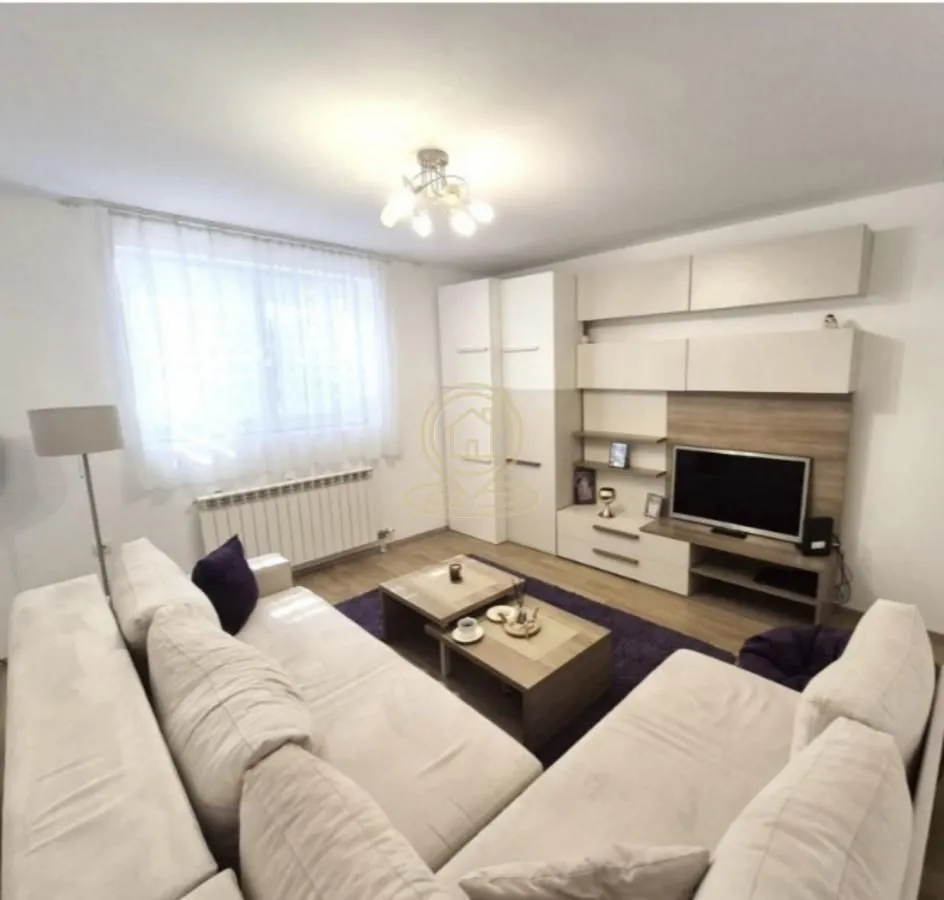 Rent, three bedroom apartment, 70m², Vračar Sve Podlokacije, Beograd