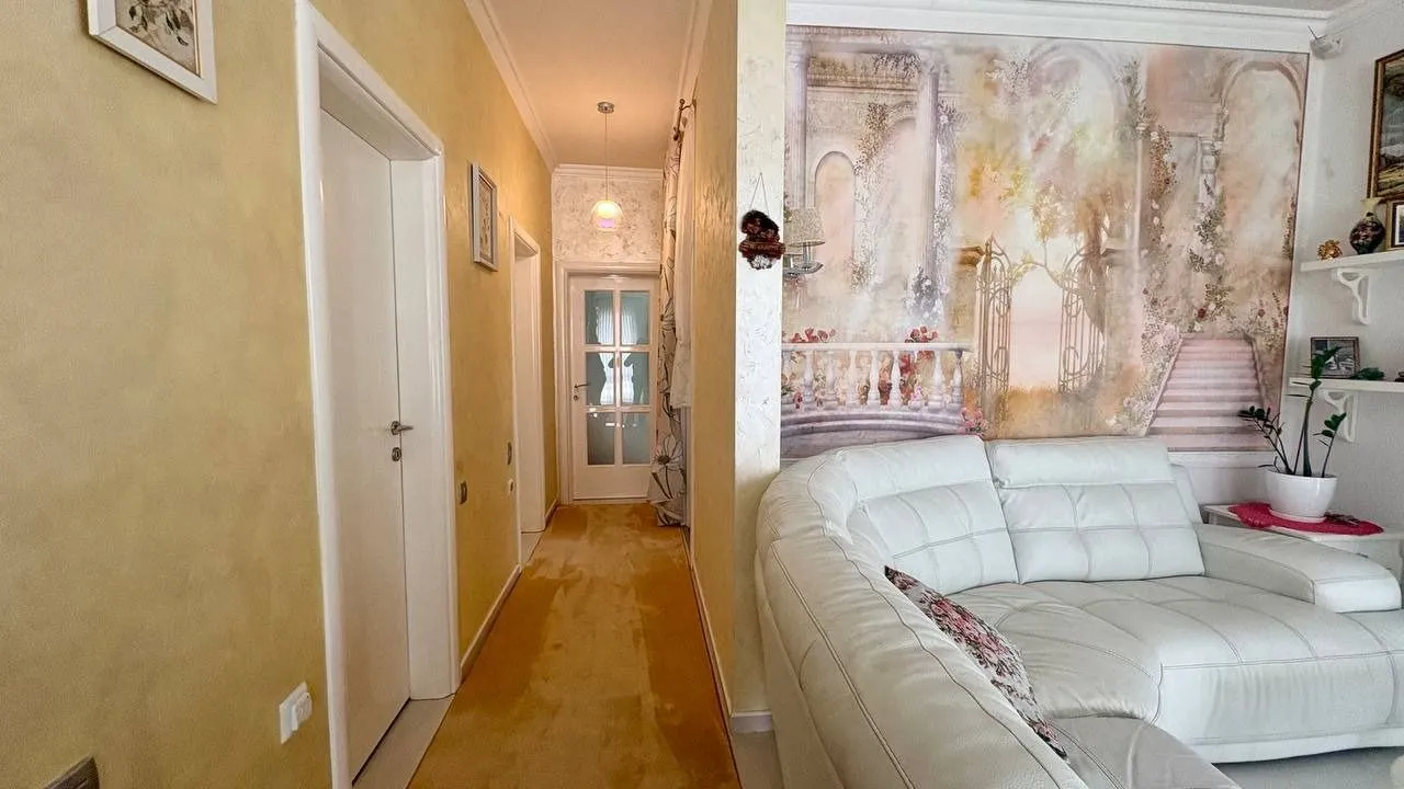 Prodaja, trosoban stan, 180m², Lepetani, Tivat