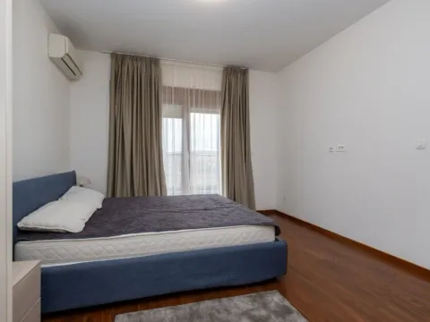 Izdavanje, četvorosoban stan, 127m², Master Kvart, Podgorica - image 7